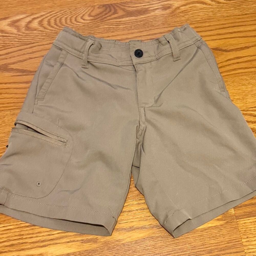 Magellan Men's Tan and Khaki Shorts